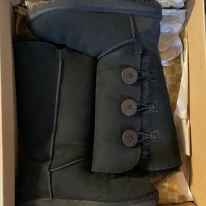 Ugh Bailey Button Triplet